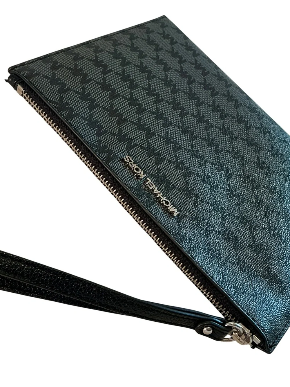 Michael Kors Jet Set Travel XL Zip Clutch Wristlet Black/Dark Gray MK Logo